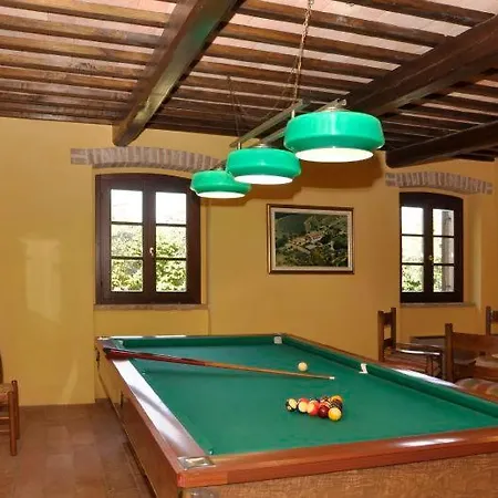 Almone Sleeps 10 Pool Wifi Villa